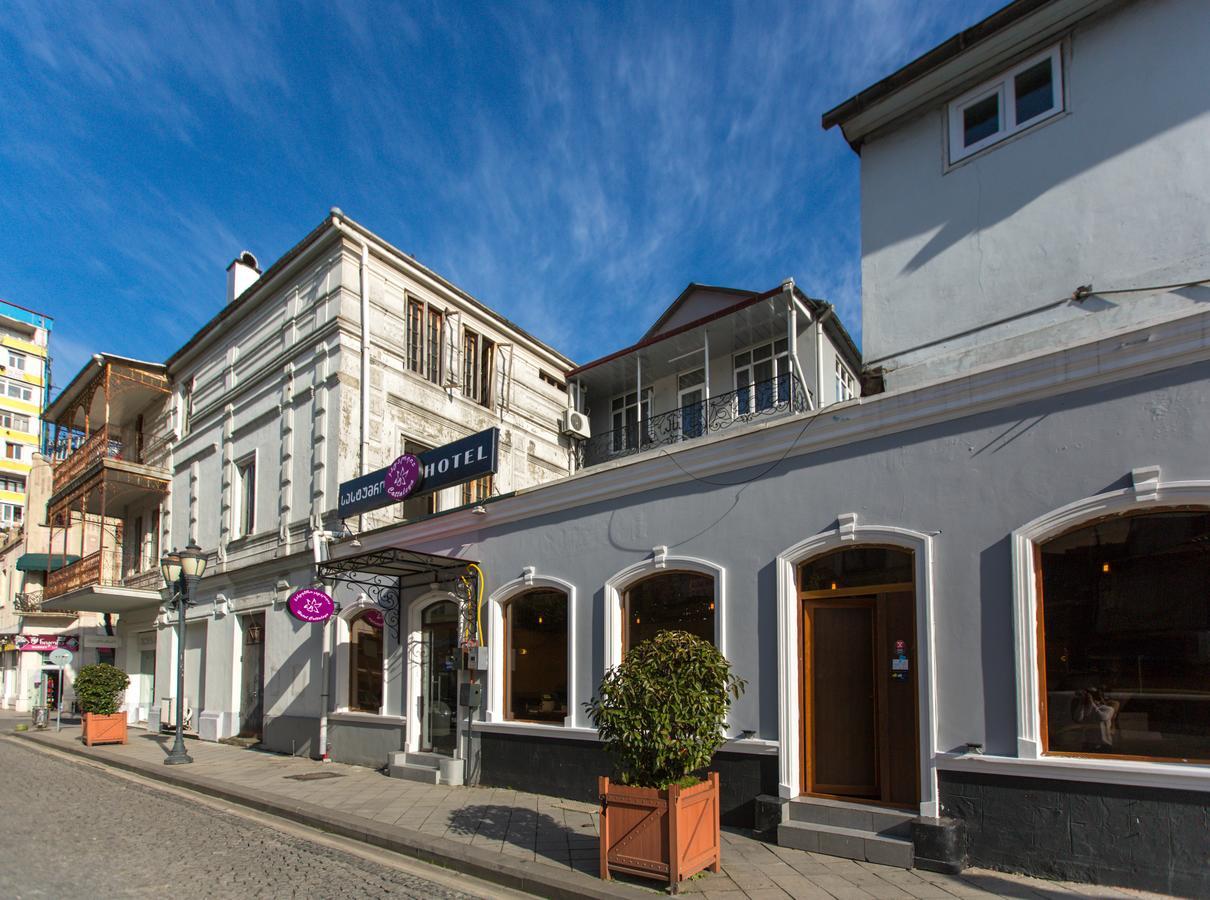 Hotel Cattaleya Batumi Exterior foto